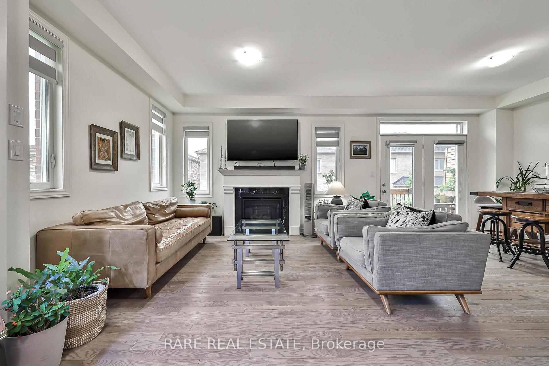 Photo 10 of 274 Skinner Road, Hamilton, Waterdown — HOMEH