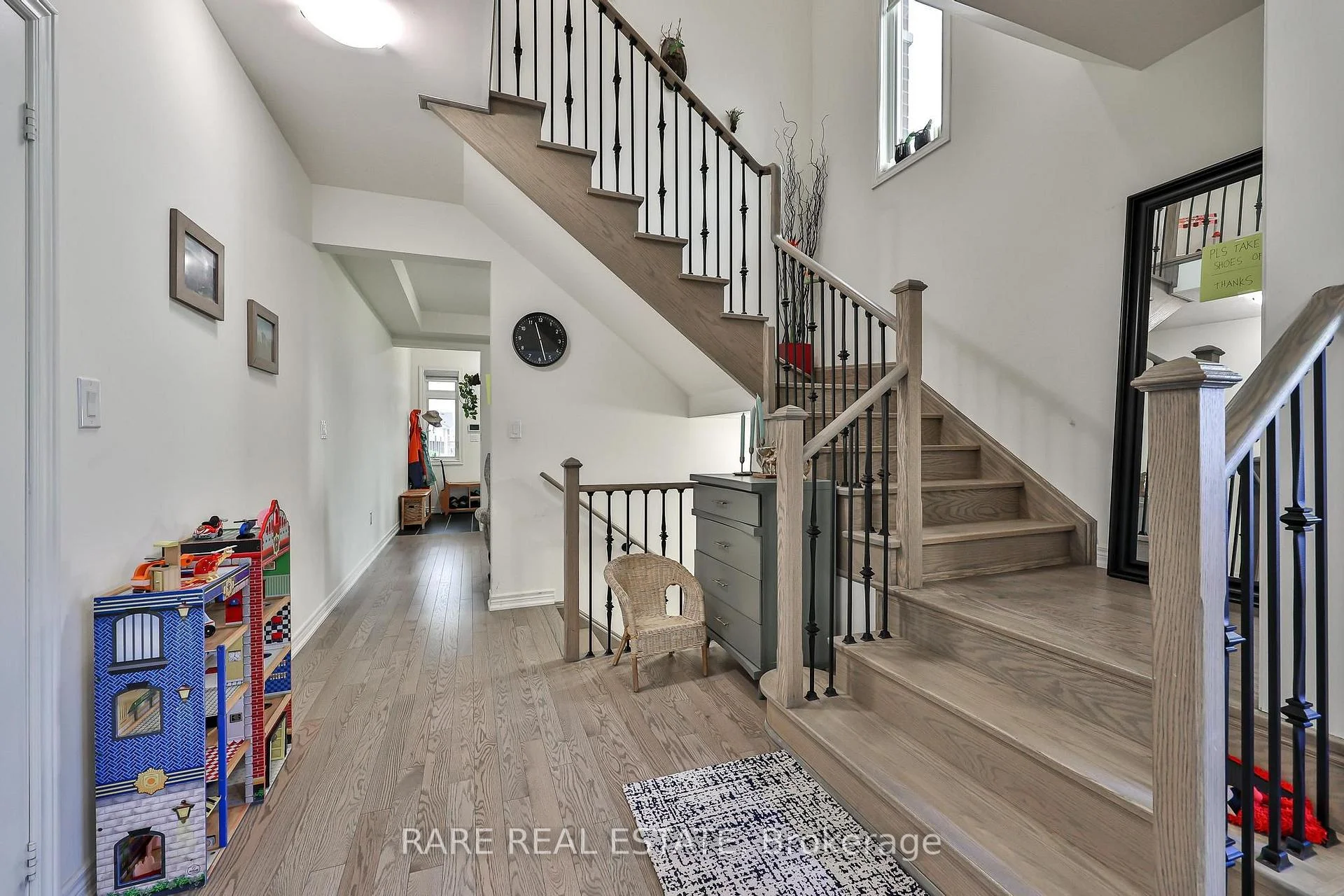 Photo 12 of 274 Skinner Road, Hamilton, Waterdown — HOMEH
