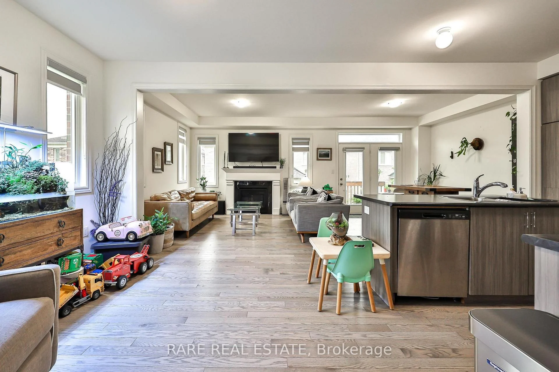 Photo 17 of 274 Skinner Road, Hamilton, Waterdown — HOMEH