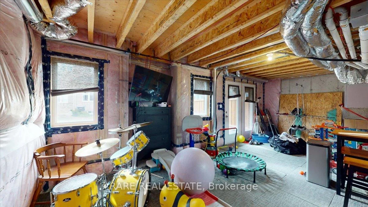 Photo 73 of 274 Skinner Road, Hamilton, Waterdown — HOMEH