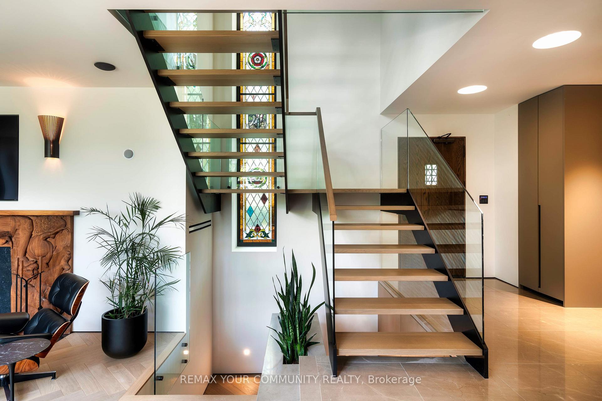 Photo 12 of 57 Baby Point Crescent S, Toronto, Lambton Baby Point — HOMEH