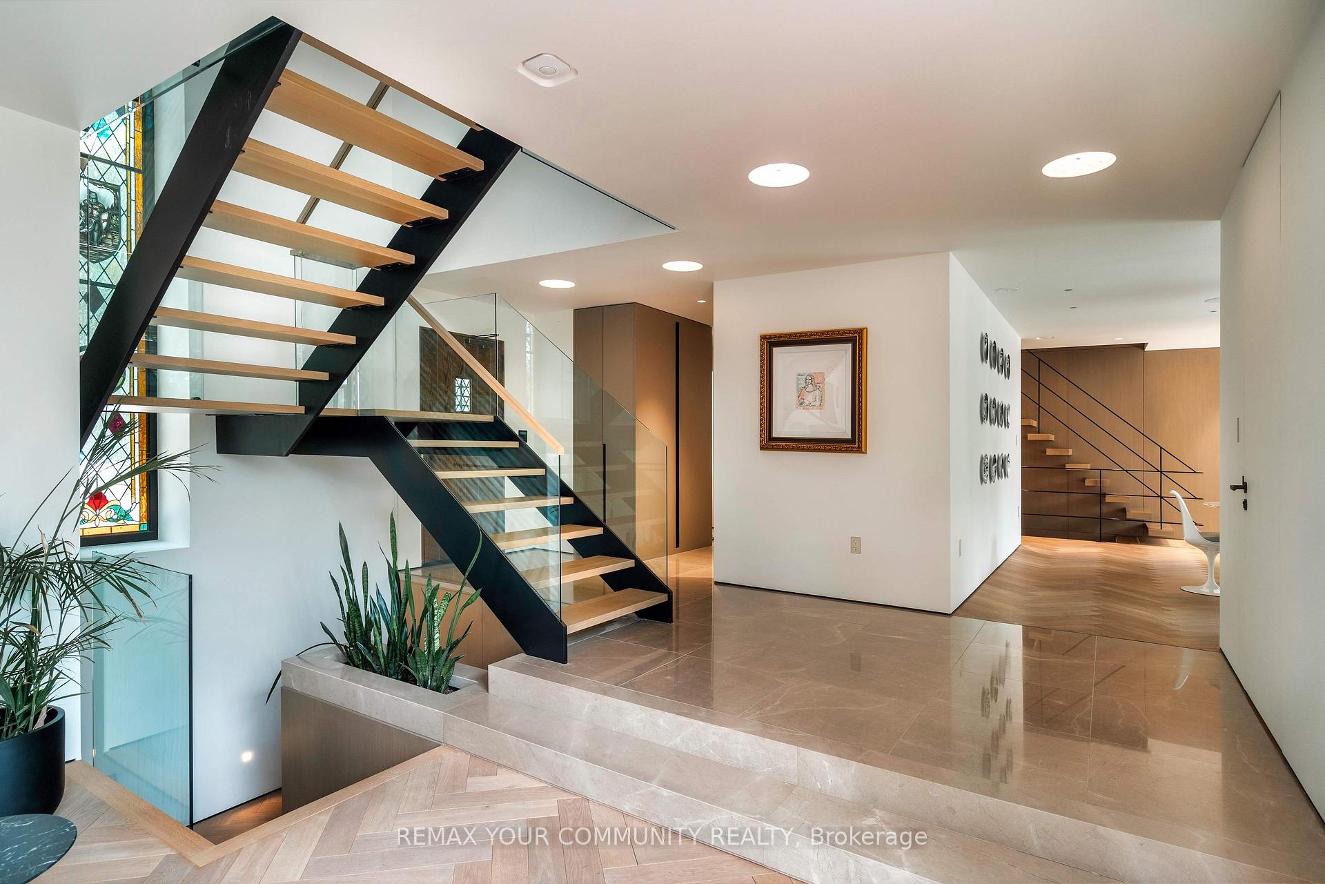 Photo 14 of 57 Baby Point Crescent S, Toronto, Lambton Baby Point — HOMEH