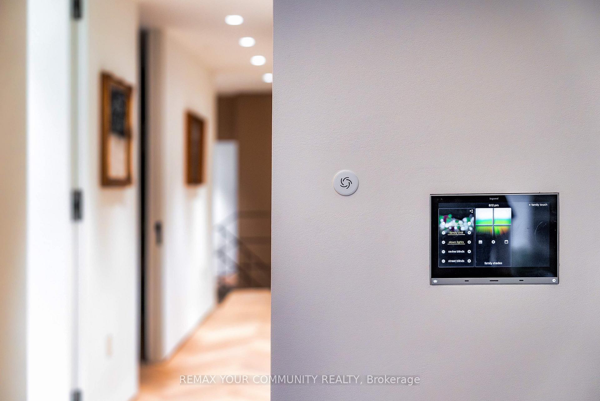Photo 17 of 57 Baby Point Crescent S, Toronto, Lambton Baby Point — HOMEH