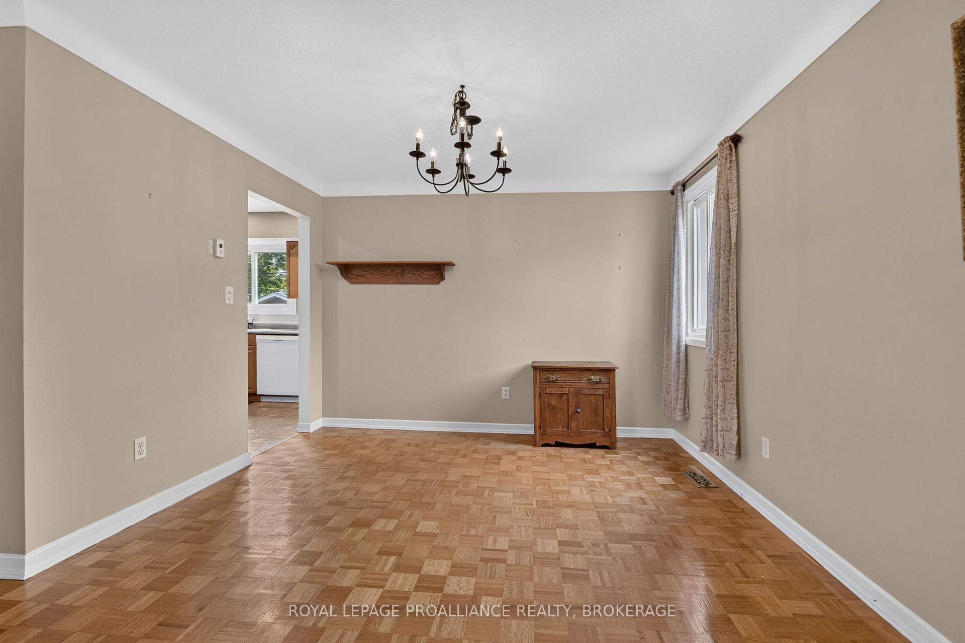 Photo 8 of 247 Chelsea Road, Kingston, City SouthWest — HOMEH