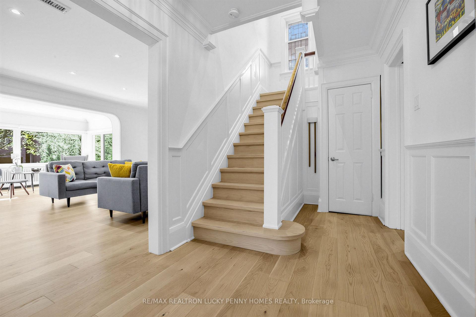 Photo 9 of 96 Whitehall Road, Toronto, Rosedale-Moore Park — HOMEH