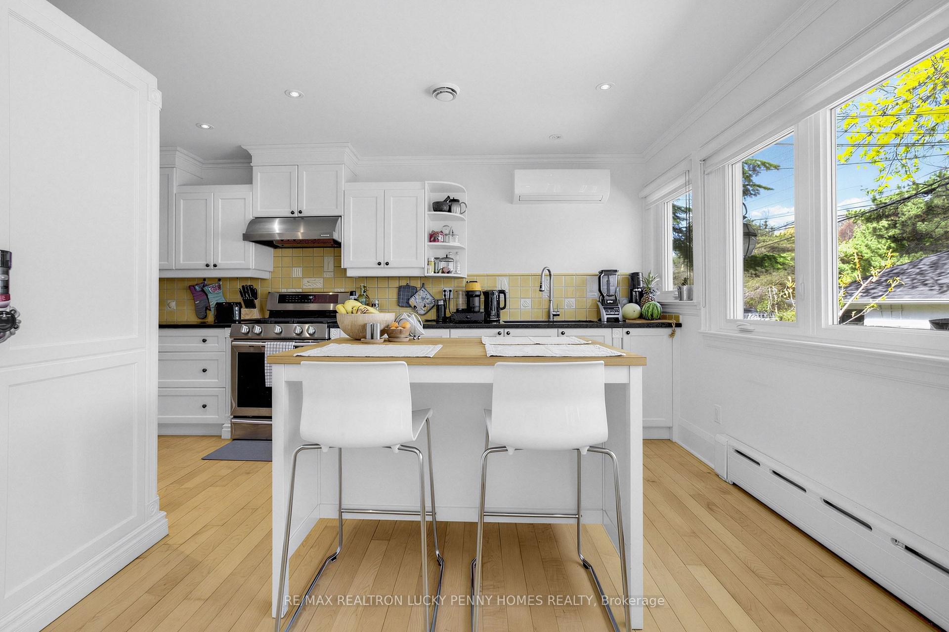 Photo 16 of 96 Whitehall Road, Toronto, Rosedale-Moore Park — HOMEH