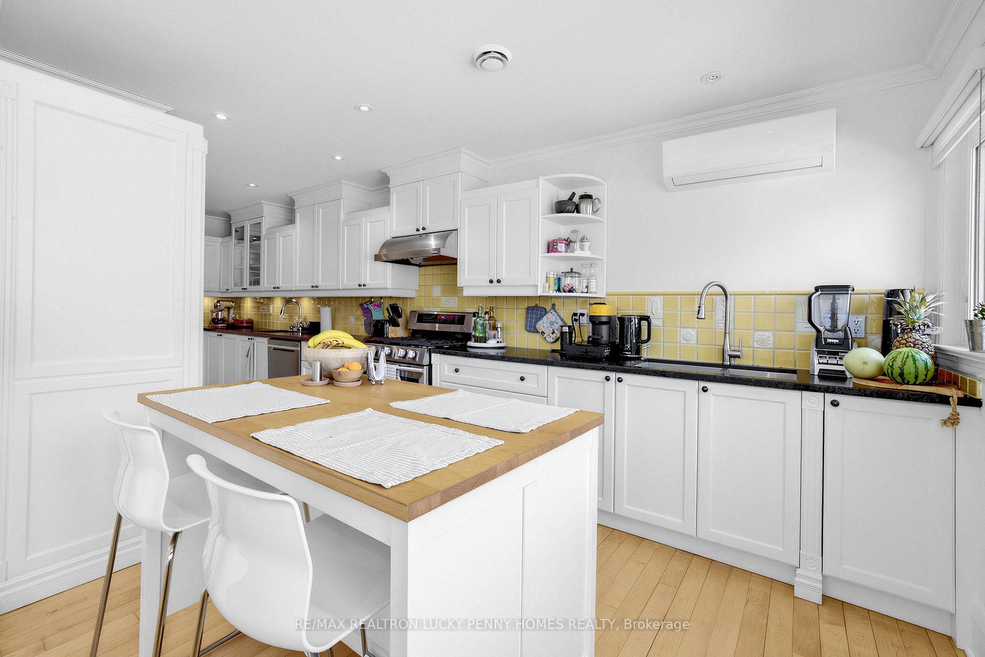 Photo 17 of 96 Whitehall Road, Toronto, Rosedale-Moore Park — HOMEH