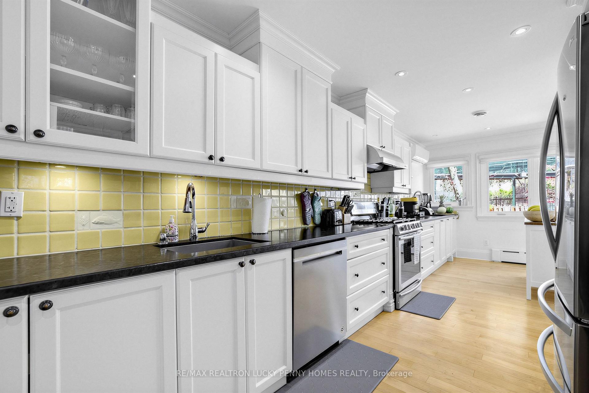 Photo 19 of 96 Whitehall Road, Toronto, Rosedale-Moore Park — HOMEH