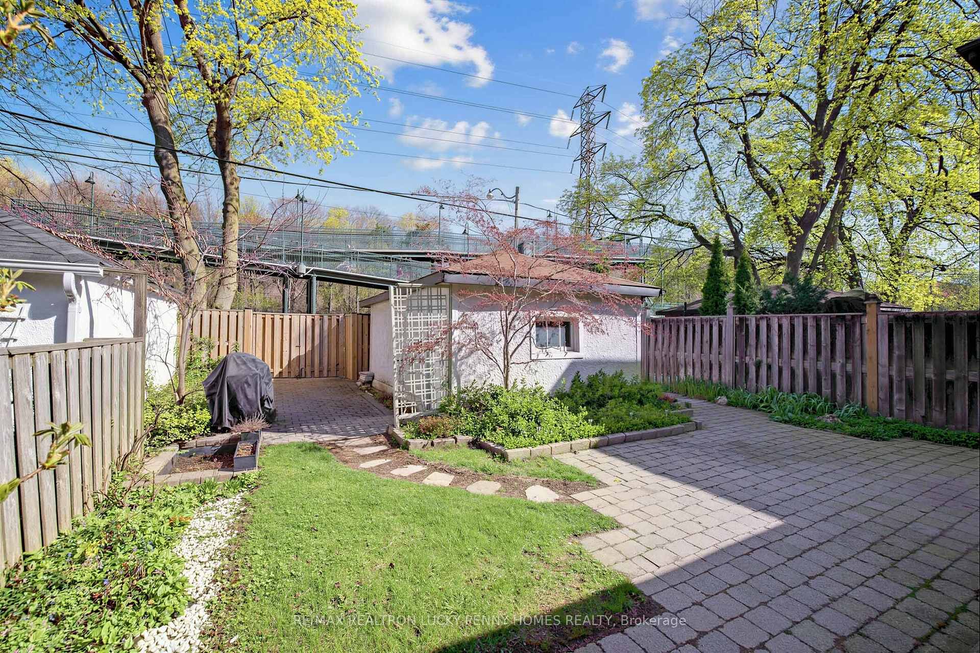 Photo 37 of 96 Whitehall Road, Toronto, Rosedale-Moore Park — HOMEH