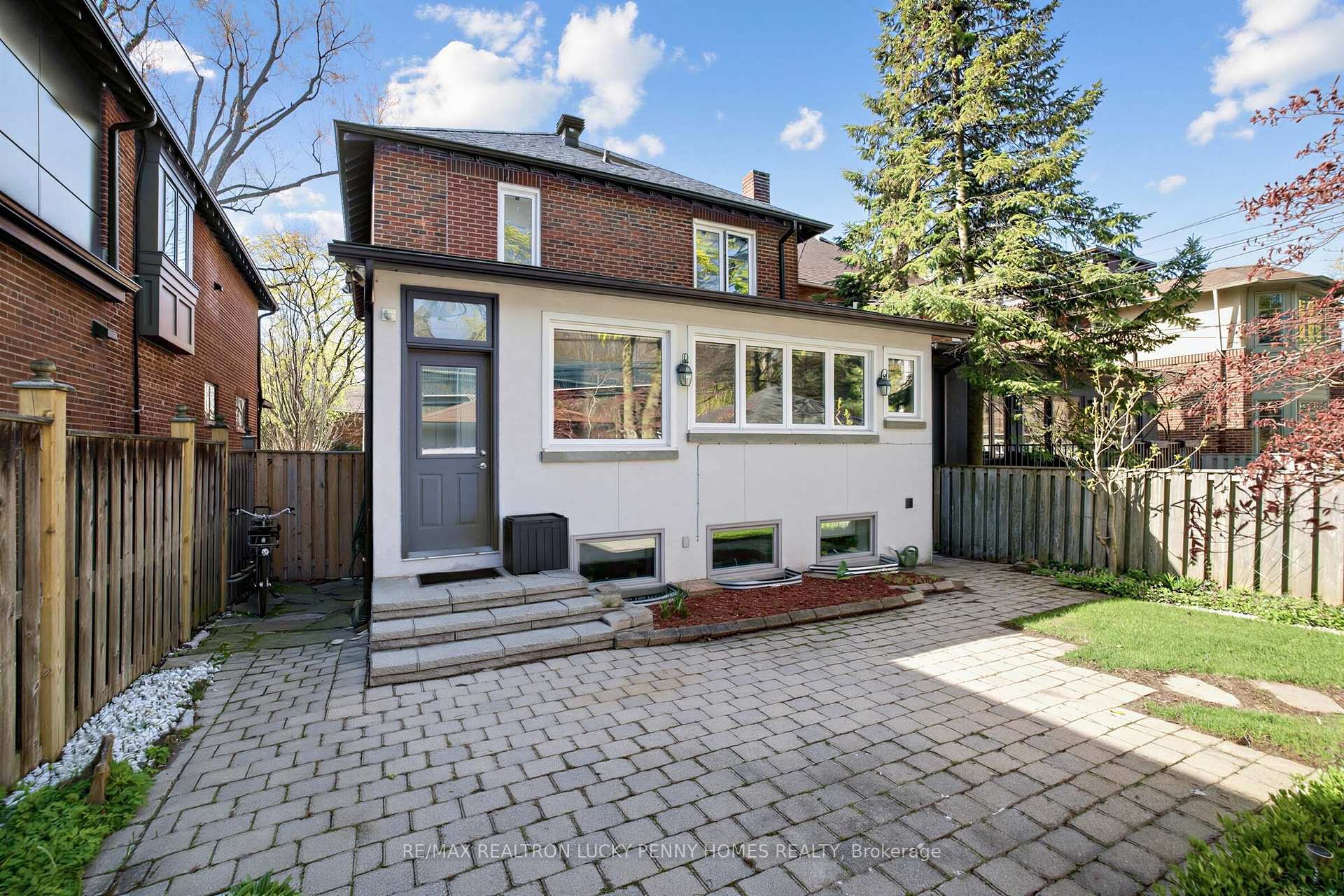 Photo 38 of 96 Whitehall Road, Toronto, Rosedale-Moore Park — HOMEH