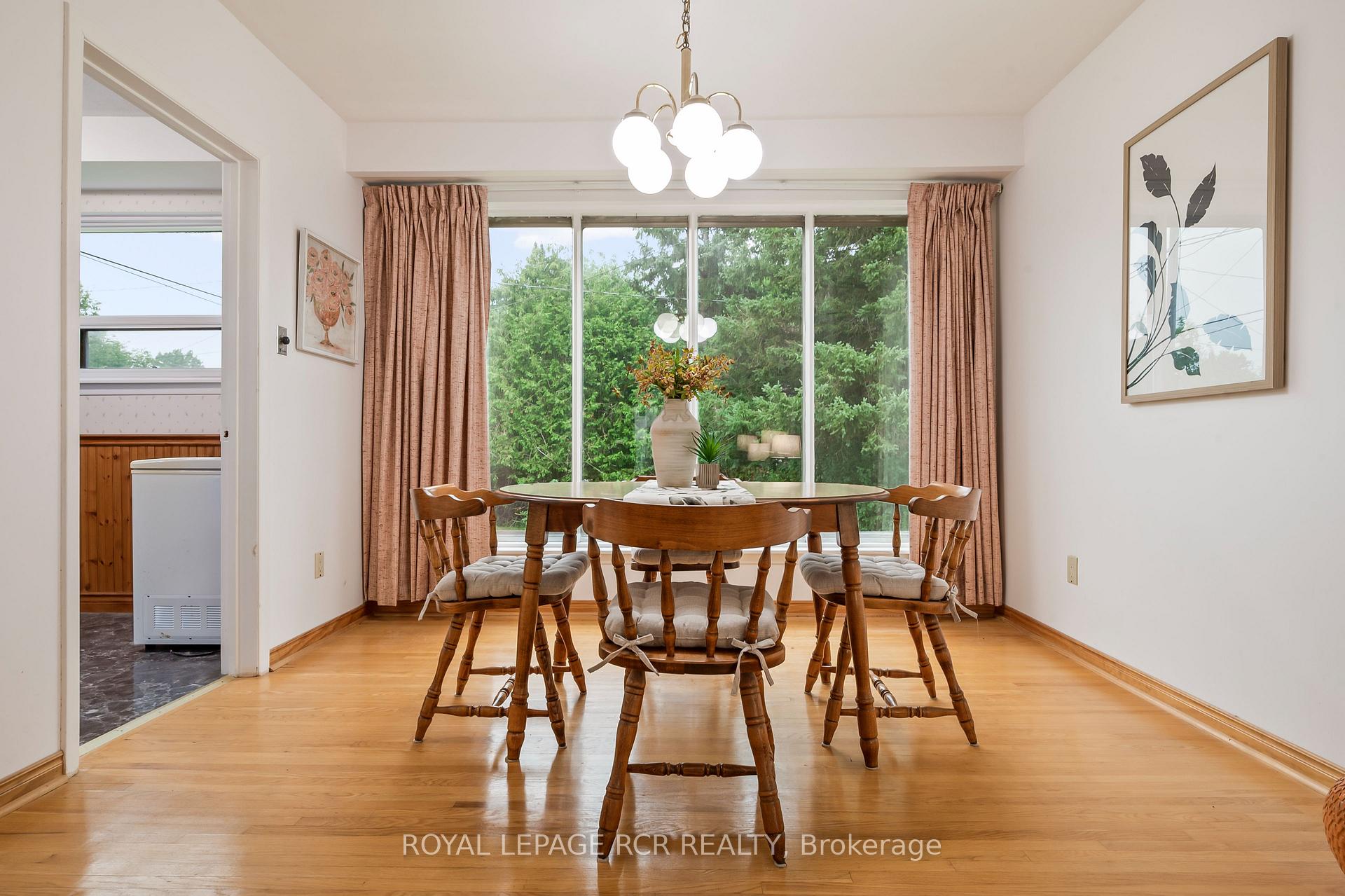 Photo 9 of 7 Cardwell Street, Orangeville — HOMEH