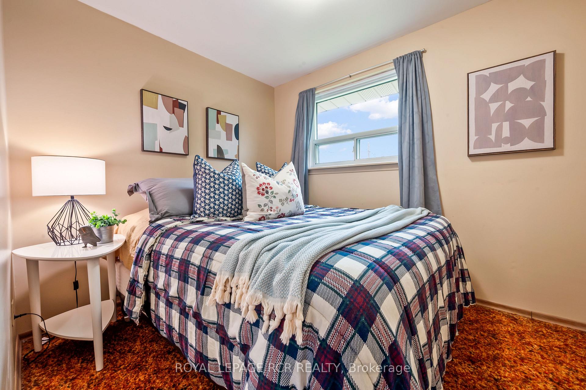 Photo 16 of 7 Cardwell Street, Orangeville — HOMEH