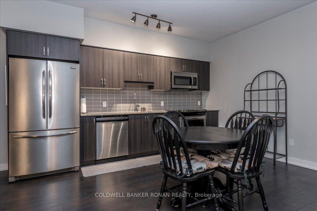Photo 6 of Unit 310, 69 Boyne Street N, New Tecumseth, Alliston — HOMEH