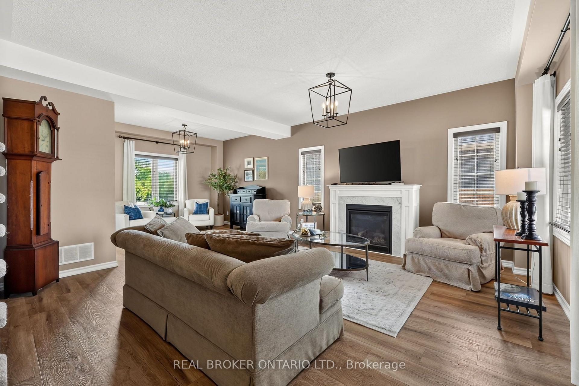 Photo 9 of 36 Beverly Street, Springwater, Elmvale — HOMEH