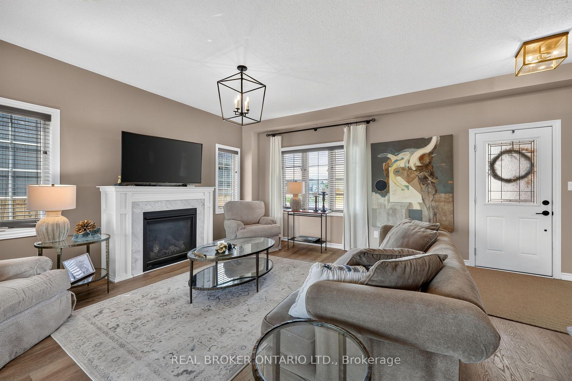 Photo 14 of 36 Beverly Street, Springwater, Elmvale — HOMEH