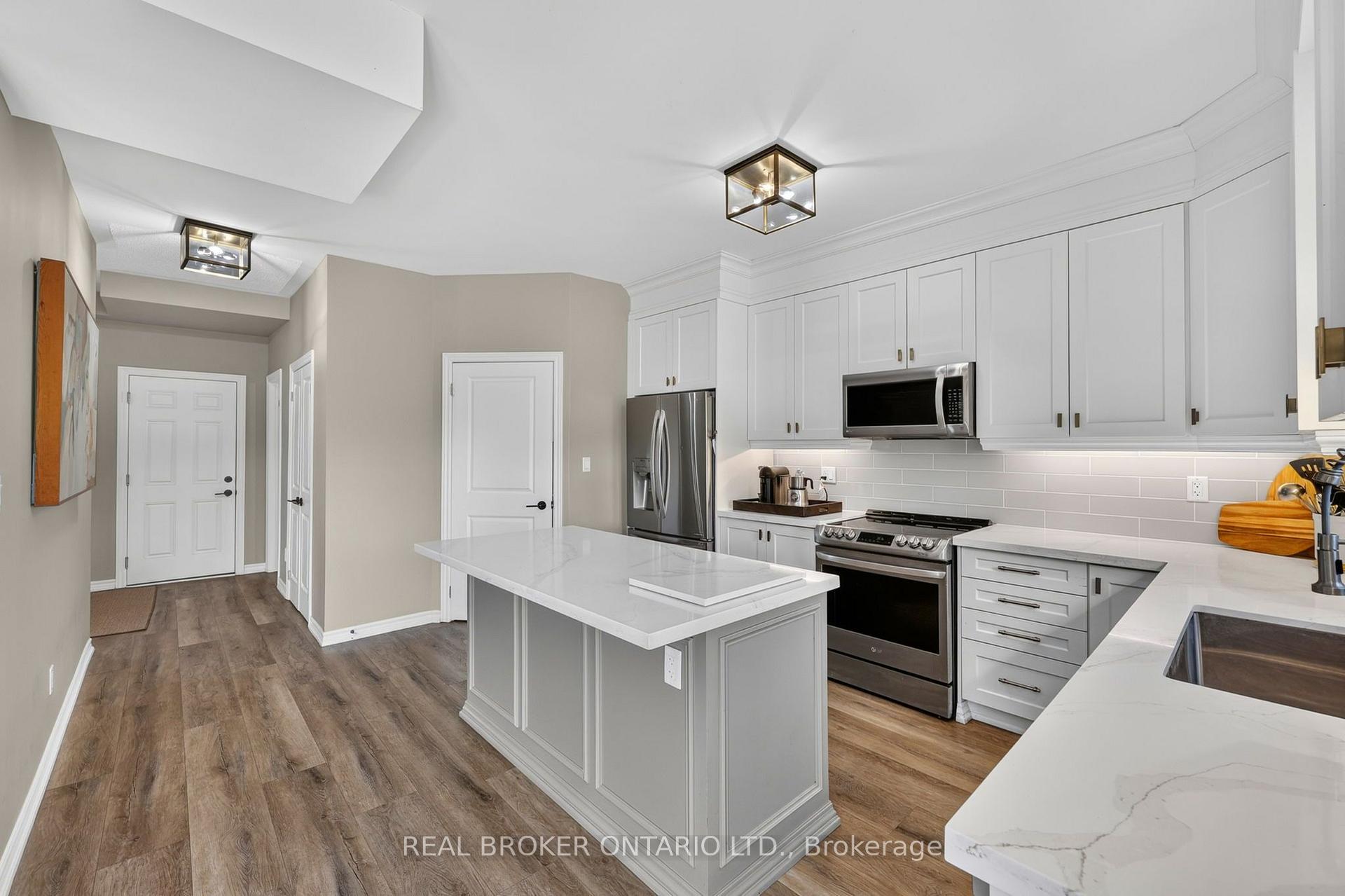 Photo 17 of 36 Beverly Street, Springwater, Elmvale — HOMEH