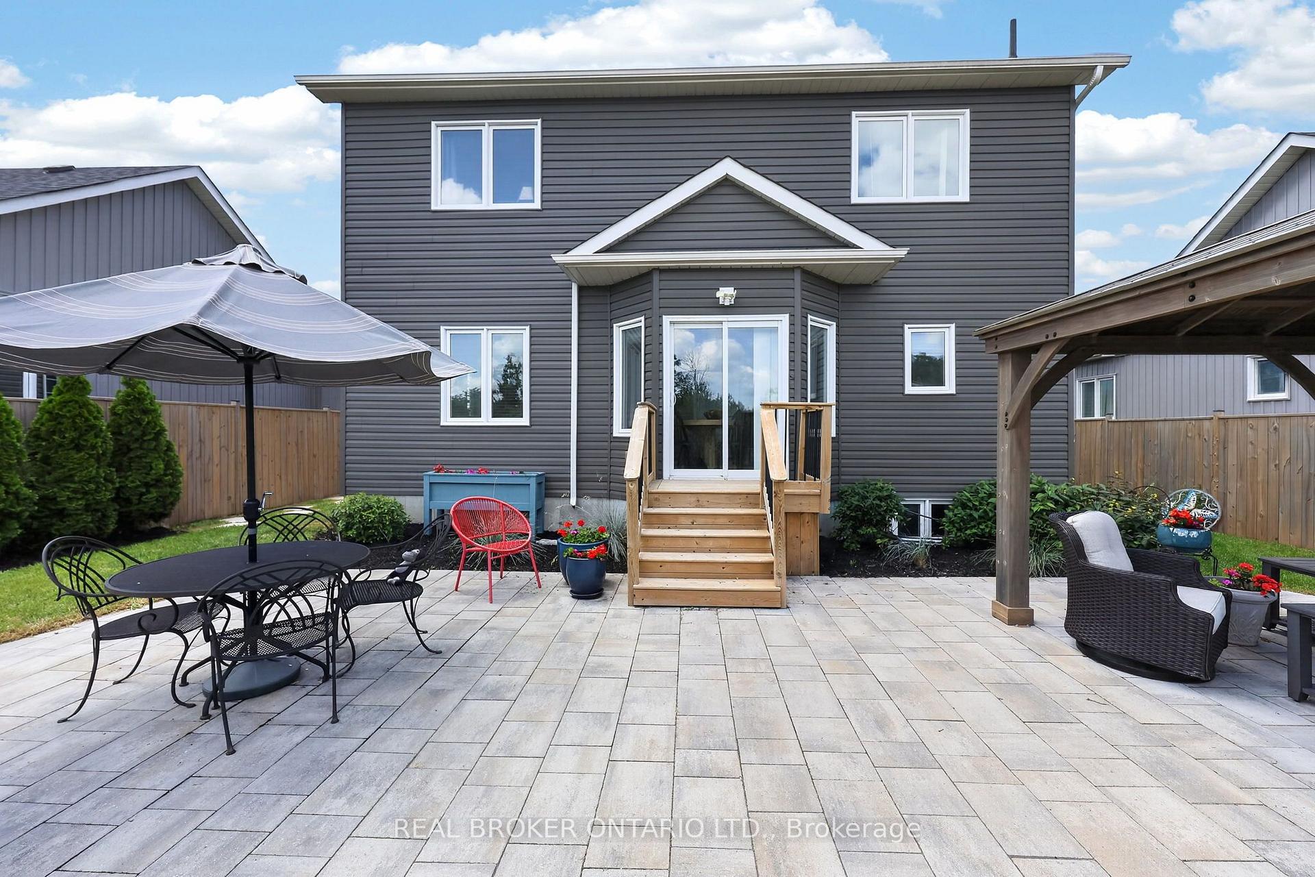 Photo 42 of 36 Beverly Street, Springwater, Elmvale — HOMEH