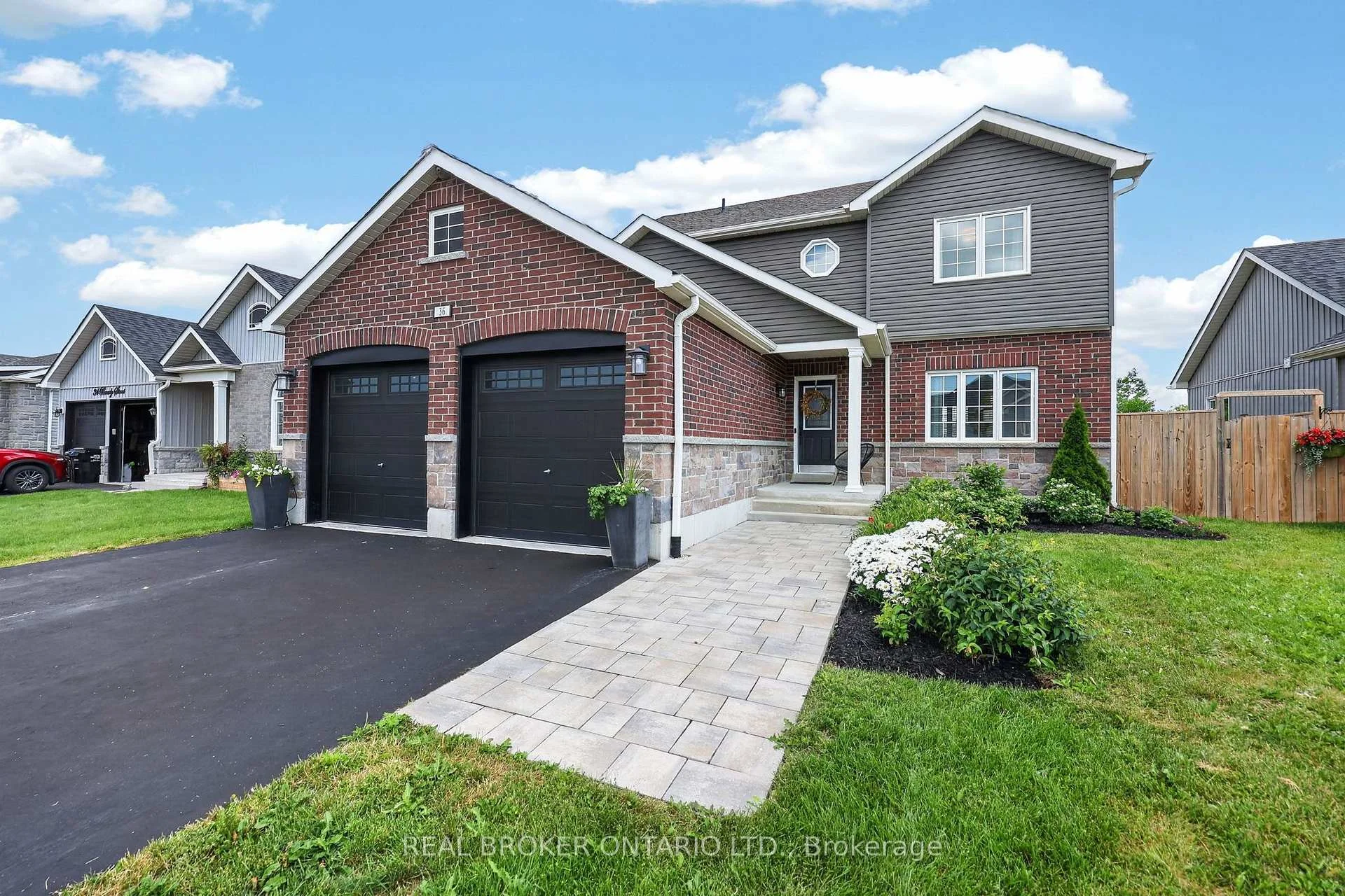 Photo 10 of 36 Beverly Street, Springwater, Elmvale — HOMEH