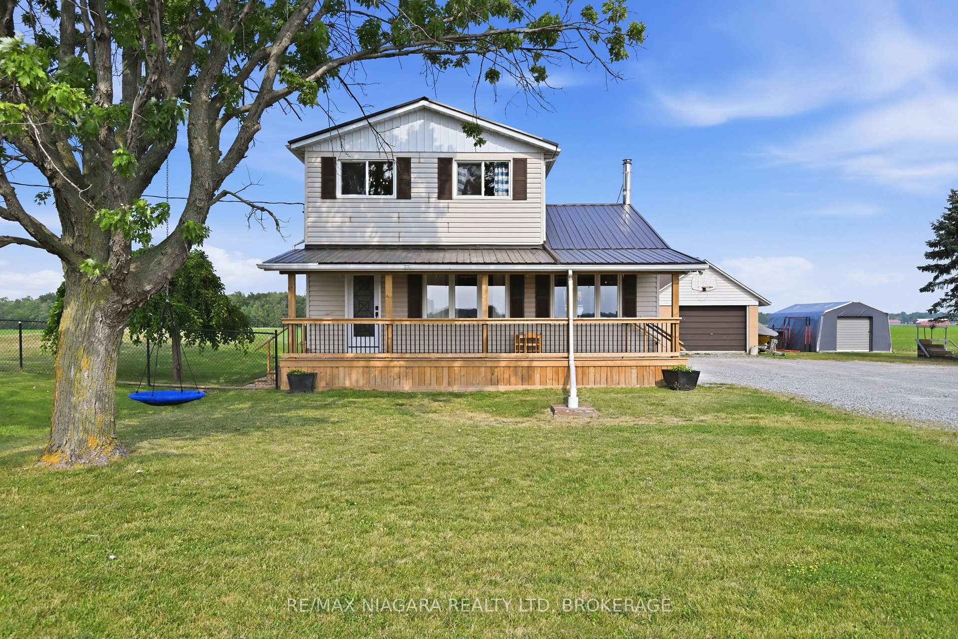 Photo 2 of 3353 Miller Road, Port Colborne, Bethel — HOMEH