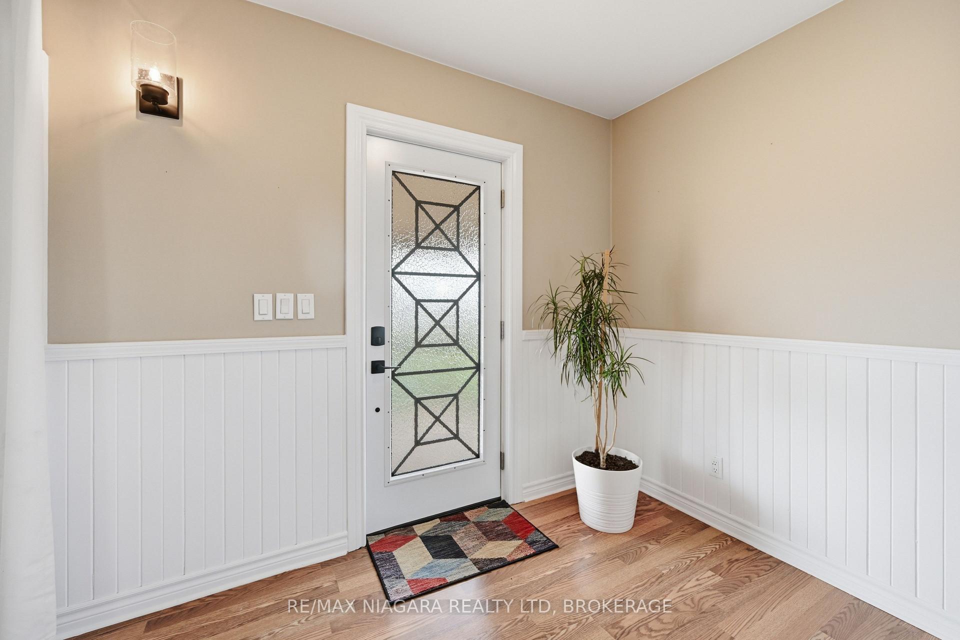 Photo 6 of 3353 Miller Road, Port Colborne, Bethel — HOMEH
