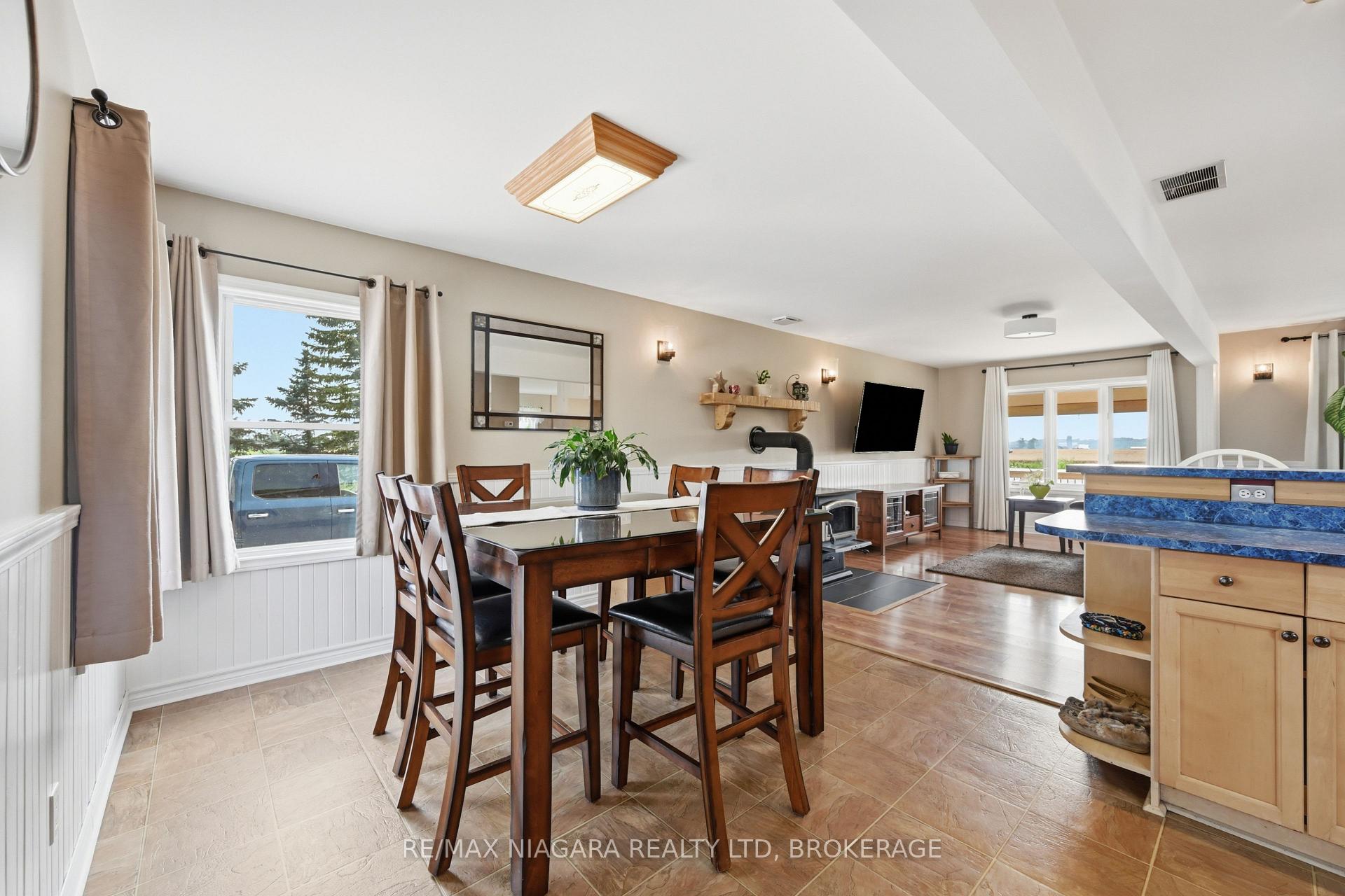 Photo 12 of 3353 Miller Road, Port Colborne, Bethel — HOMEH