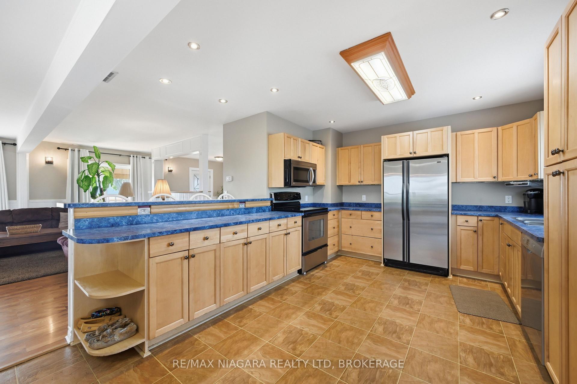 Photo 13 of 3353 Miller Road, Port Colborne, Bethel — HOMEH