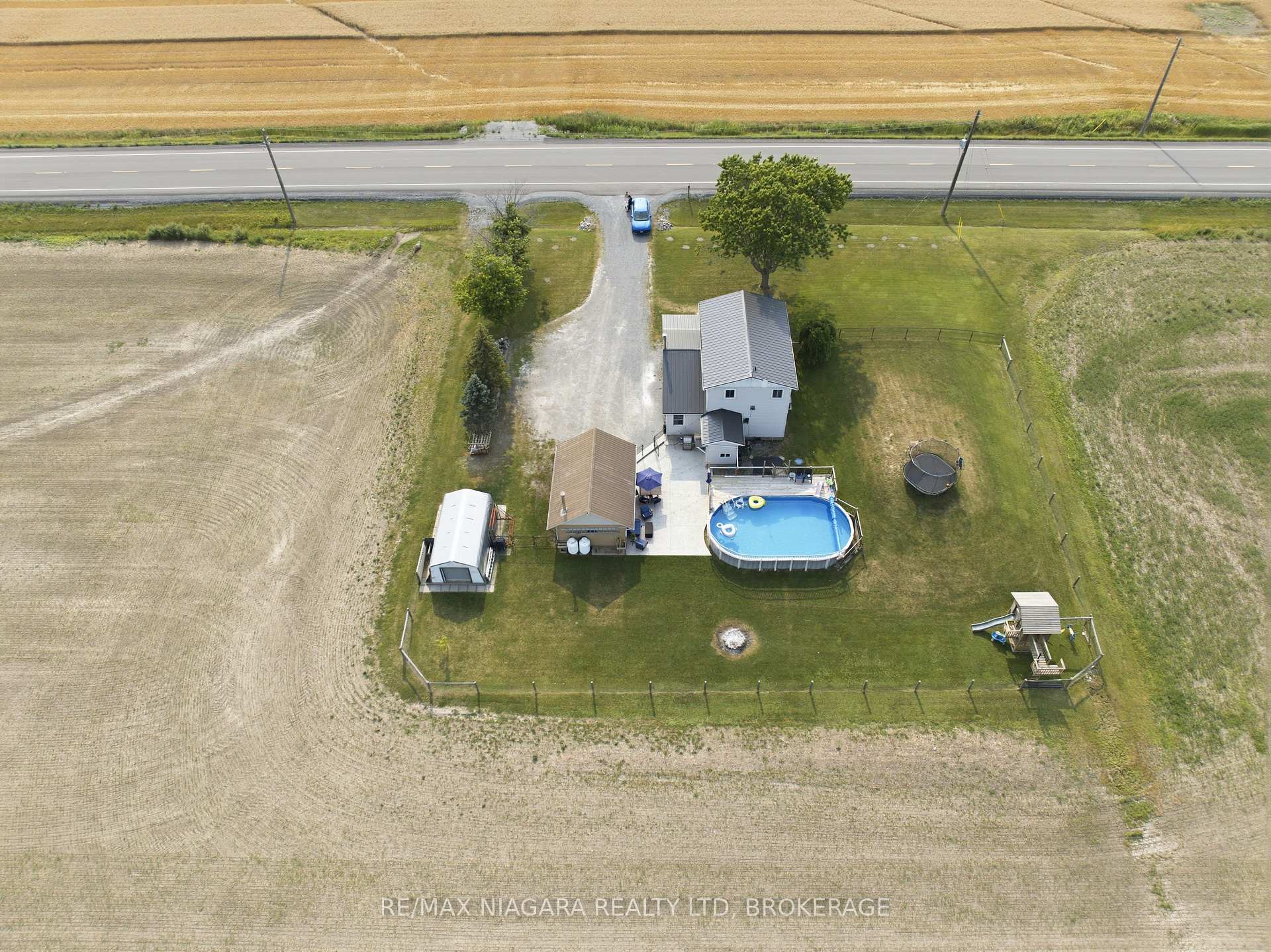 Photo 37 of 3353 Miller Road, Port Colborne, Bethel — HOMEH