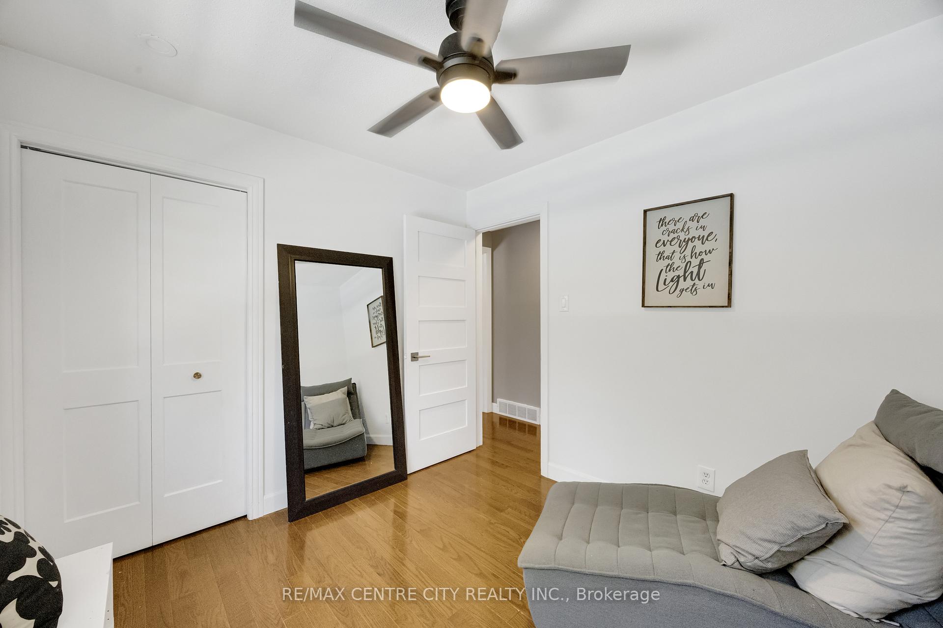 Photo 27 of 27 Bartlett Crescent, London, South M — HOMEH