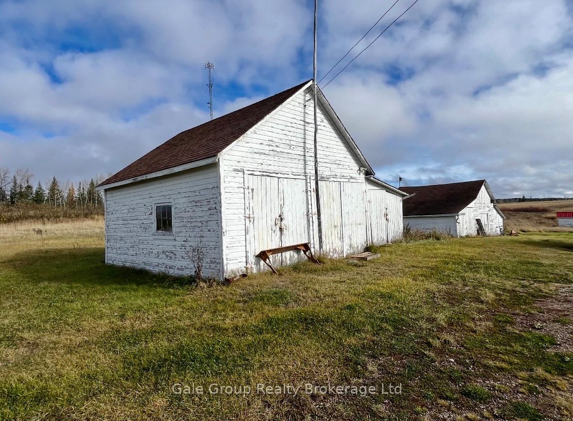 Photo 9 of 2541 Highway 105, Kenora — HOMEH