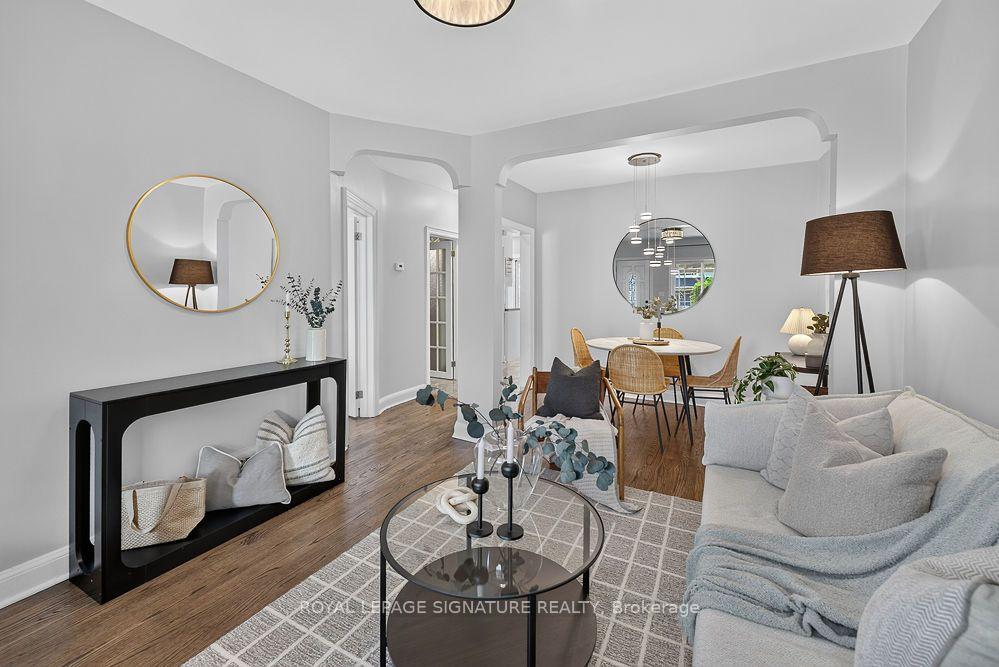 Photo 3 of 124 Eileen Avenue, Toronto, Rockcliffe-Smythe — HOMEH