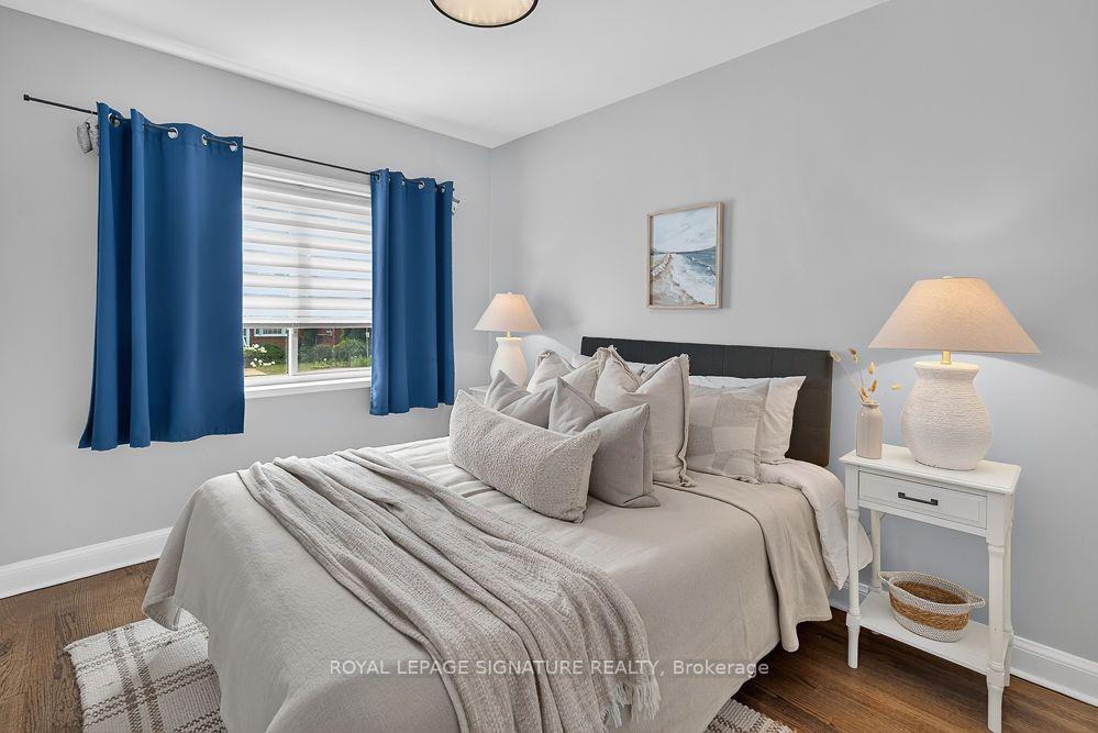 Photo 5 of 124 Eileen Avenue, Toronto, Rockcliffe-Smythe — HOMEH