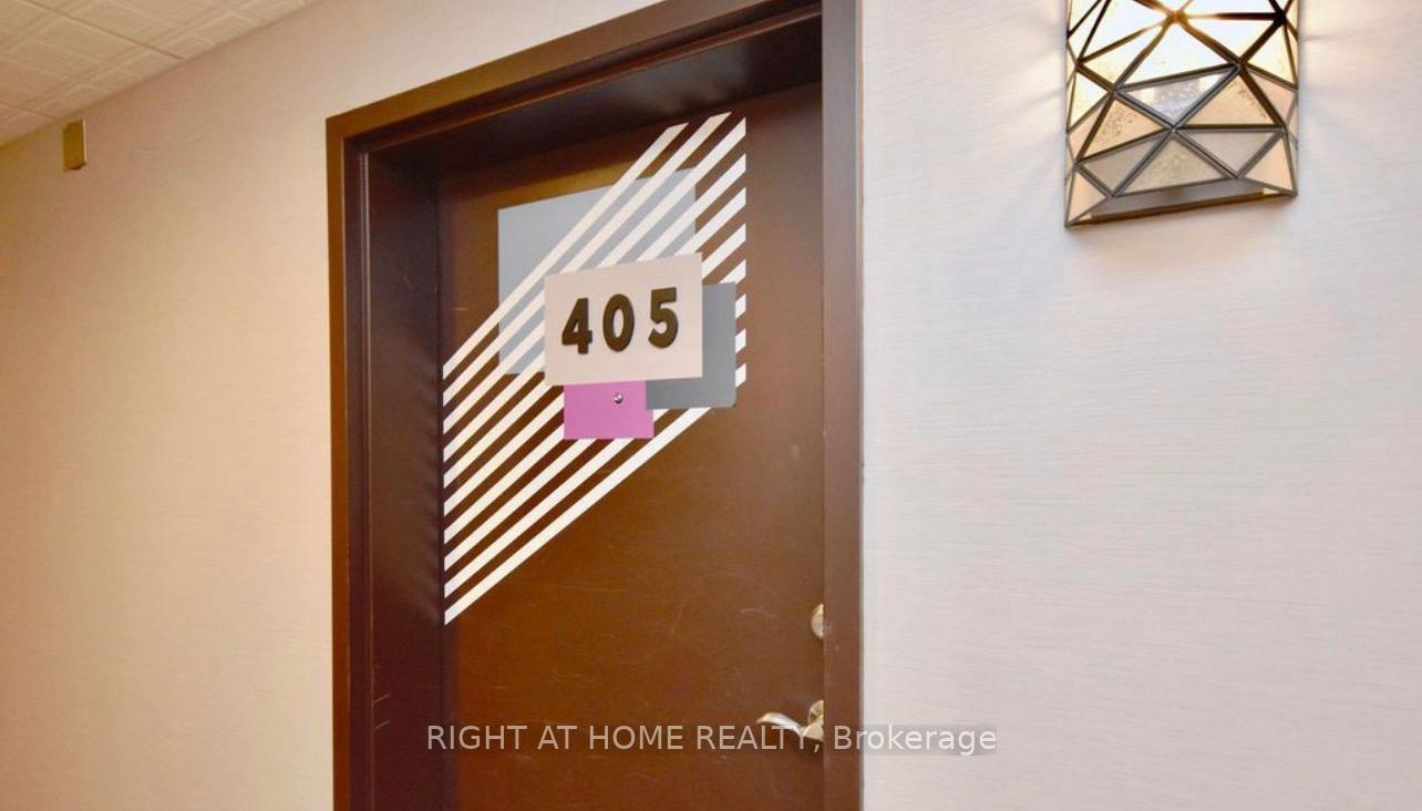 Photo 5 of Unit 405, 299 Cundles Road E, Barrie, Alliance — HOMEH