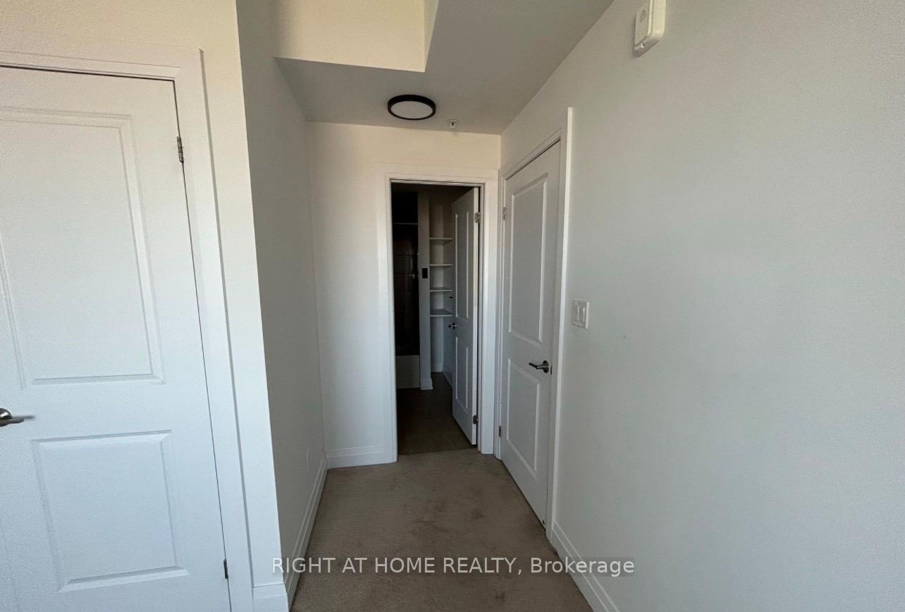 Photo 12 of Unit 405, 299 Cundles Road E, Barrie, Alliance — HOMEH
