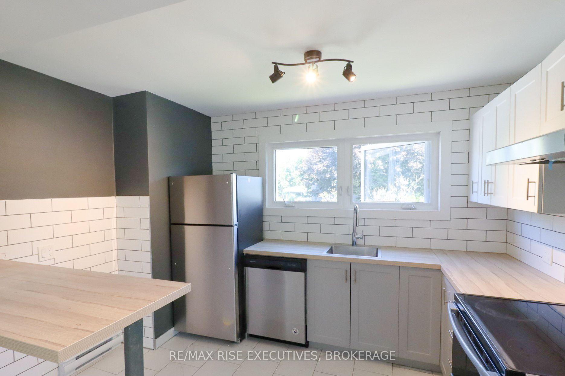 Photo 2 of Unit 1, 40 Helen Street, Kingston, Central City East — HOMEH