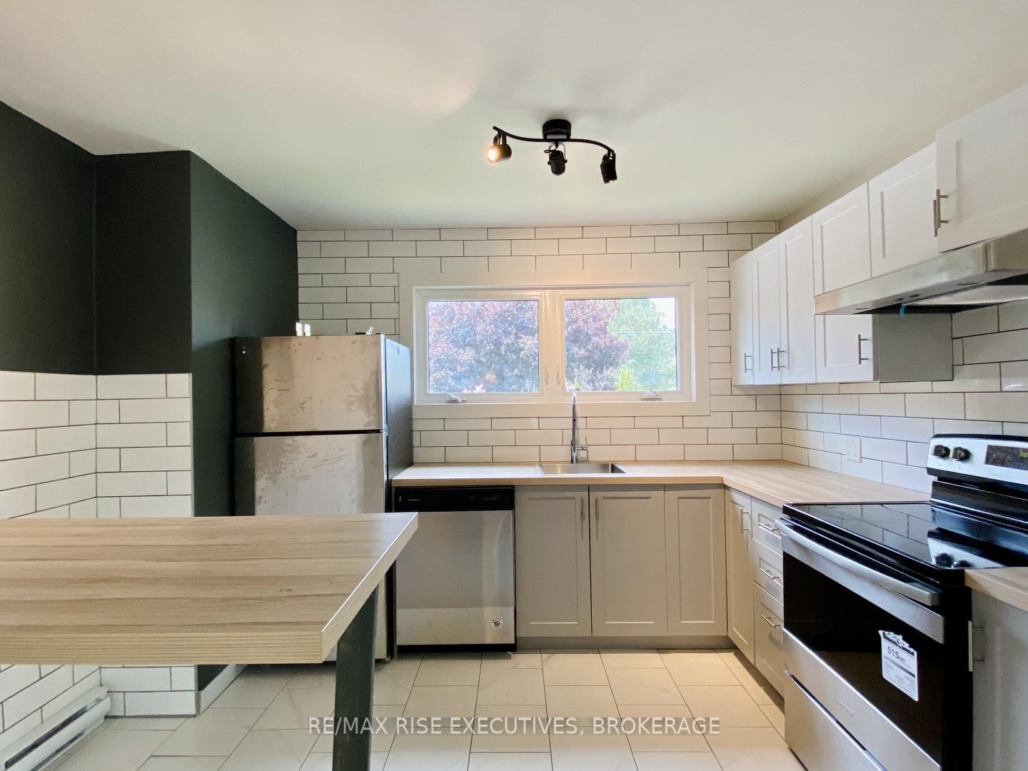 Photo 5 of Unit 1, 40 Helen Street, Kingston, Central City East — HOMEH