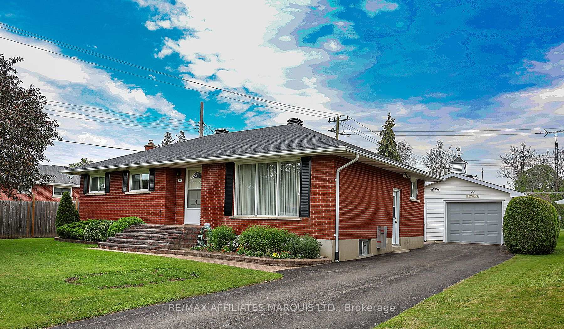 Photo 5 of 44 Broder Crescent, South Dundas, Morrisburg — HOMEH