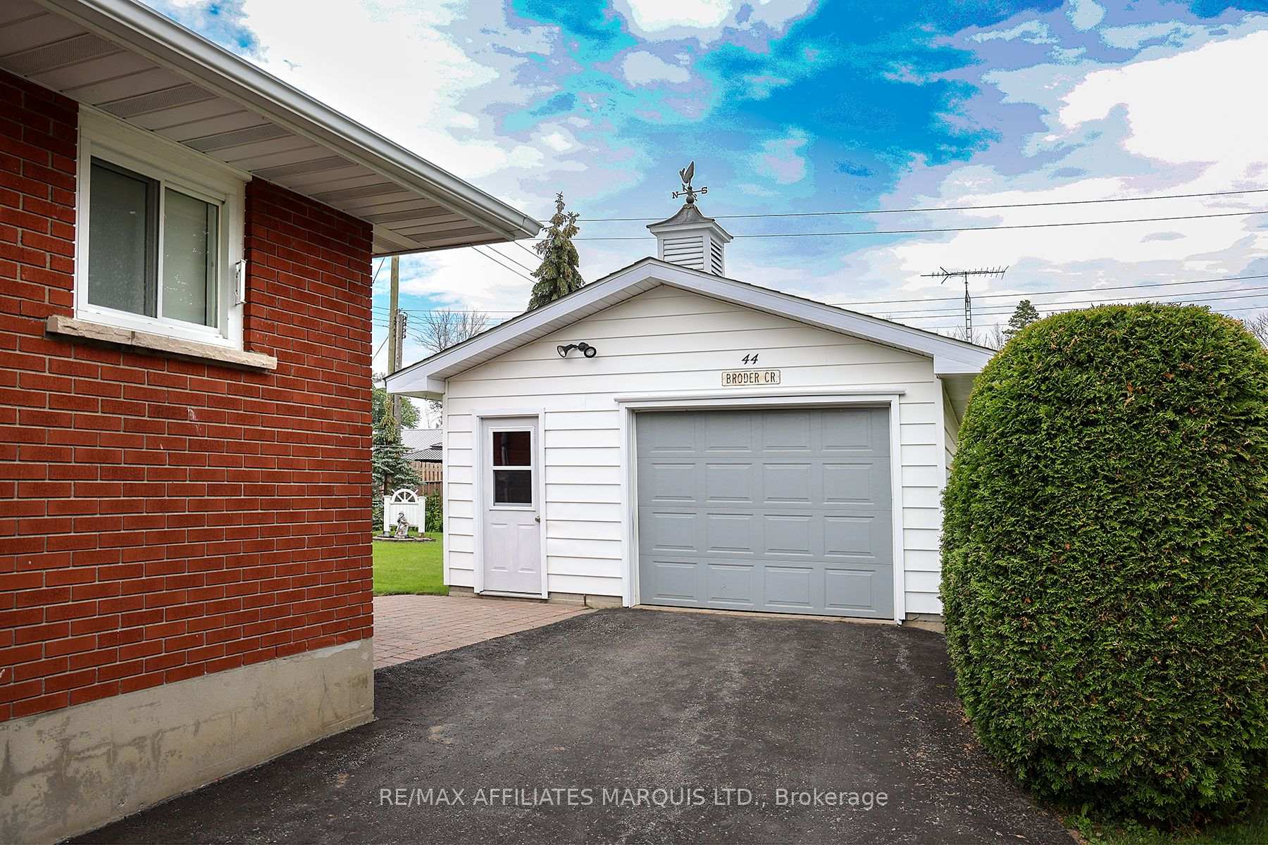Photo 6 of 44 Broder Crescent, South Dundas, Morrisburg — HOMEH