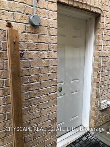 Photo 3 of 5483 Bellaggio Crescent, Mississauga, East Credit — HOMEH
