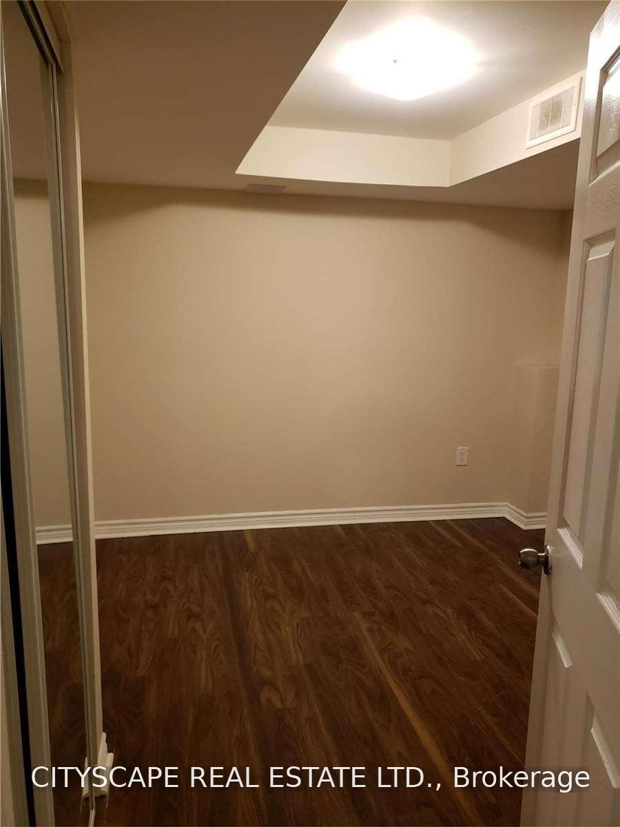 Photo 14 of 5483 Bellaggio Crescent, Mississauga, East Credit — HOMEH