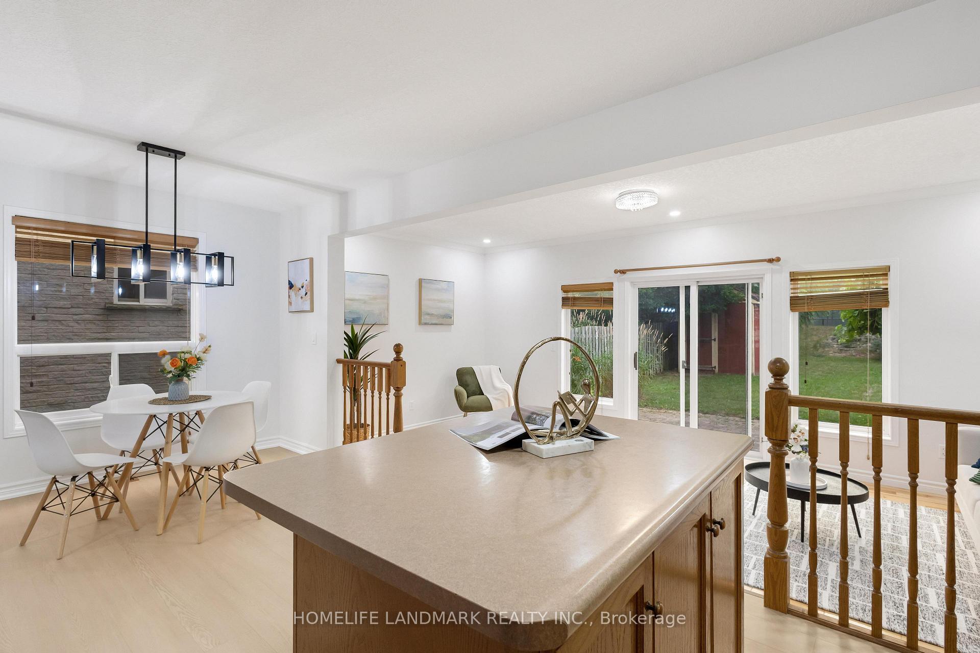Photo 10 of 367 Havendale Crescent, Waterloo, Columbia Forest — HOMEH