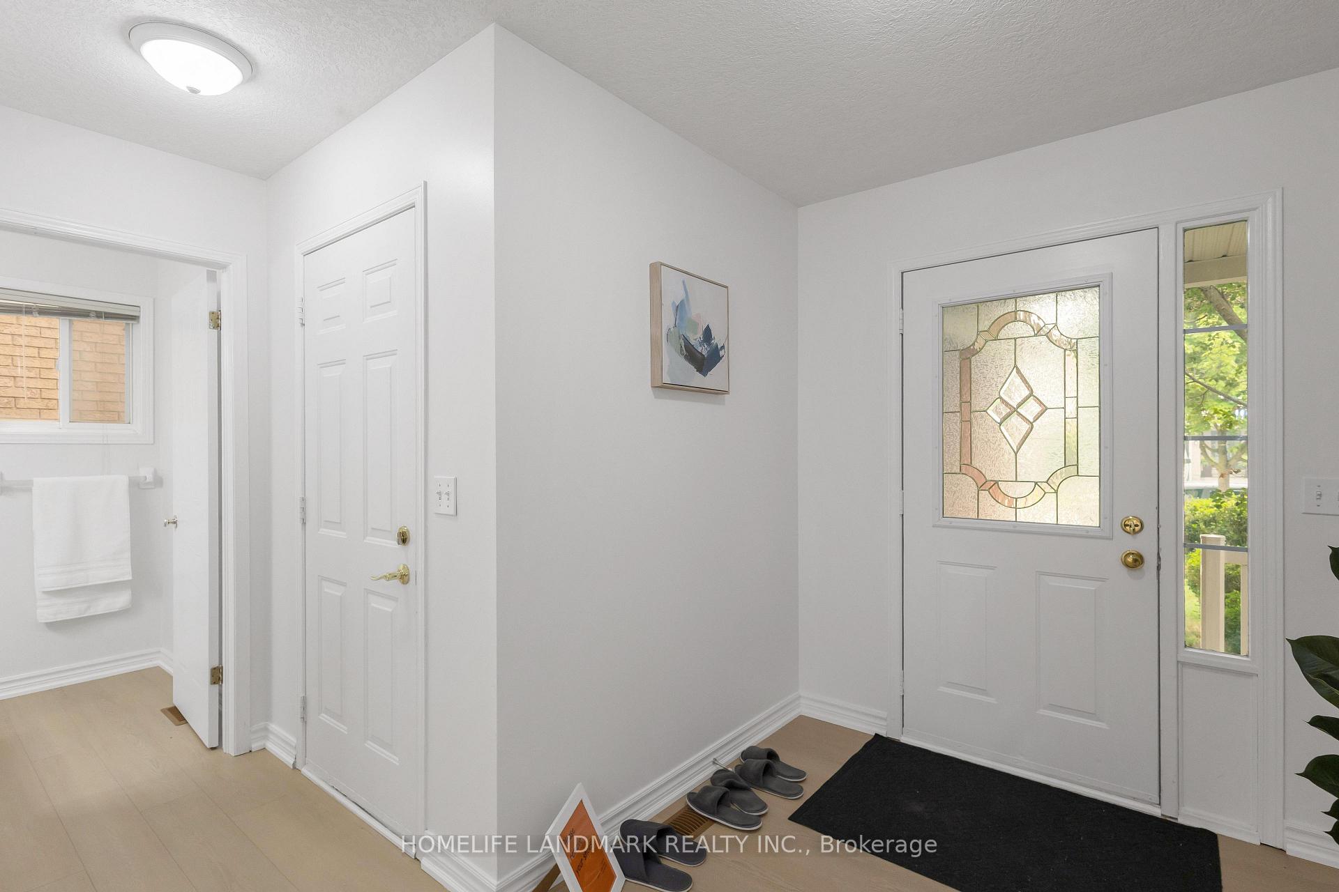 Photo 2 of 367 Havendale Crescent, Waterloo, Columbia Forest — HOMEH