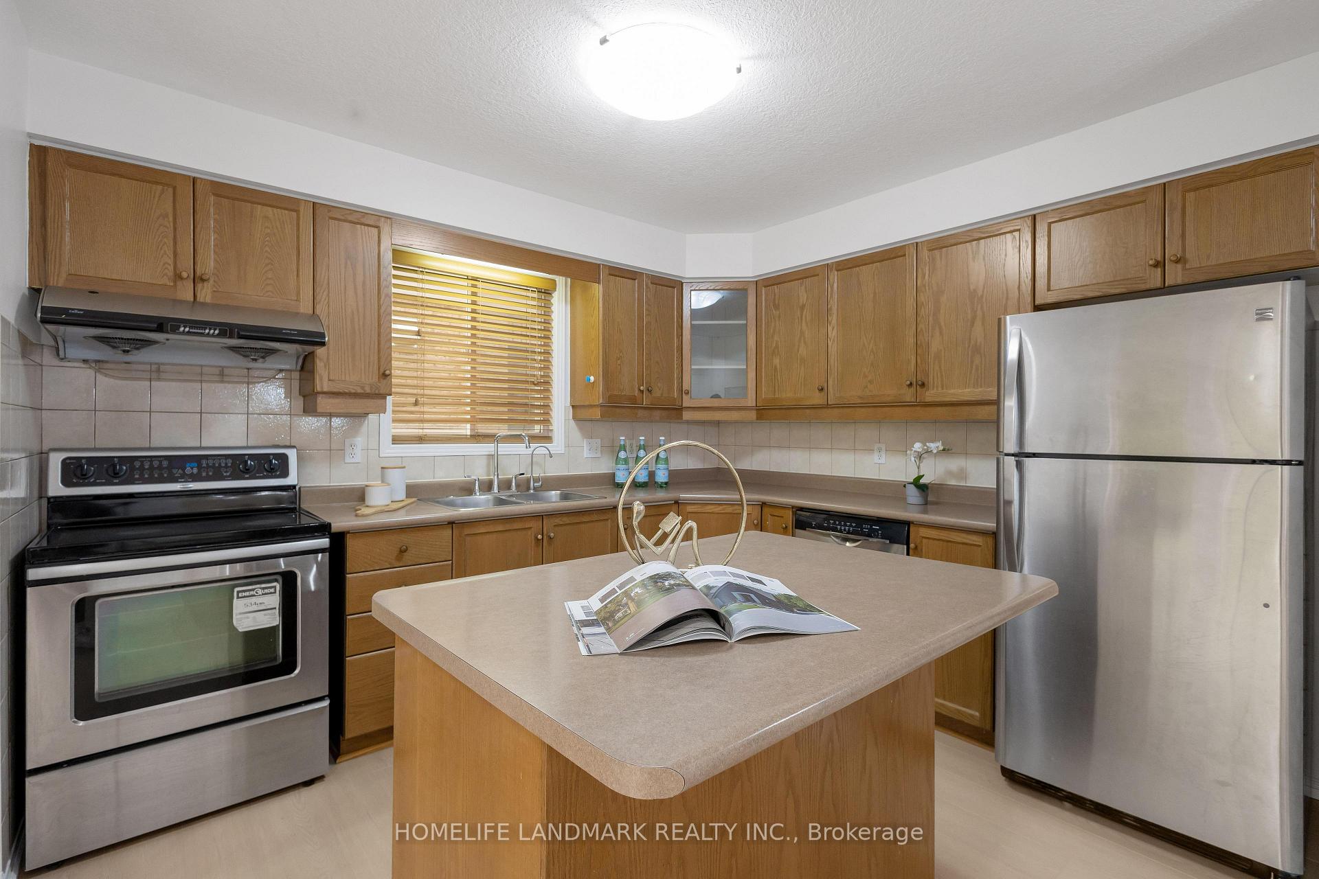 Photo 6 of 367 Havendale Crescent, Waterloo, Columbia Forest — HOMEH
