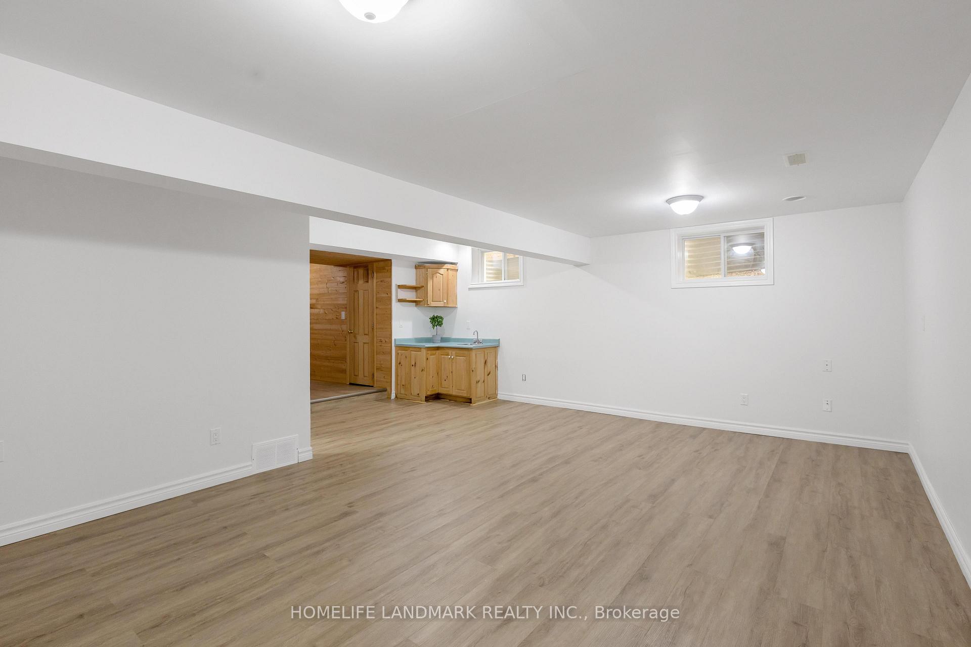 Photo 22 of 367 Havendale Crescent, Waterloo, Columbia Forest — HOMEH
