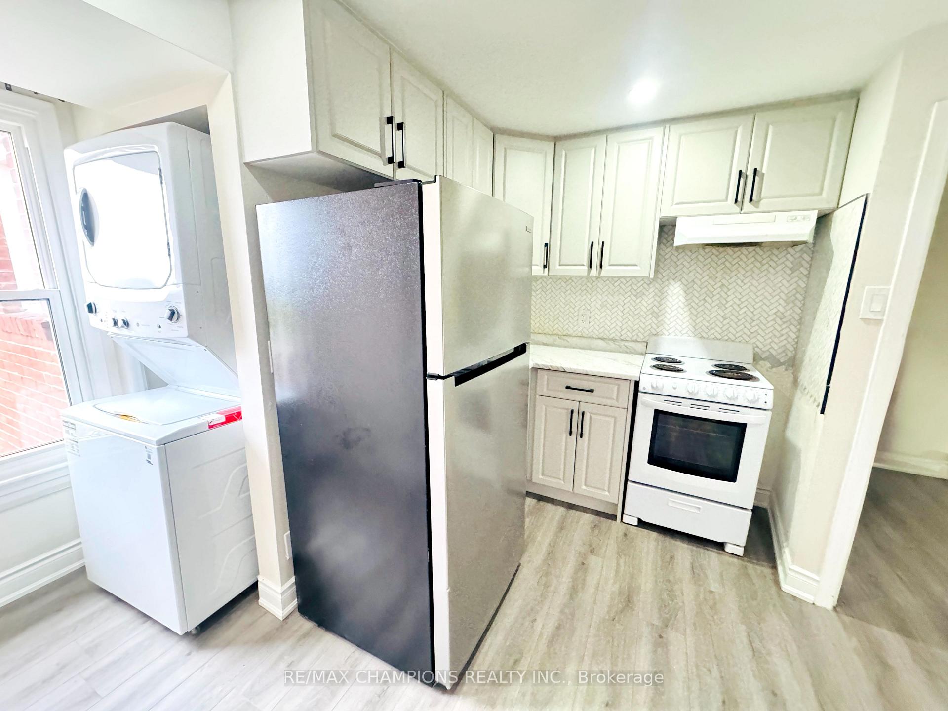 Photo 3 of Unit 2nd, 196 Caledonia Road, Toronto, Corso Italia-Davenport — HOMEH