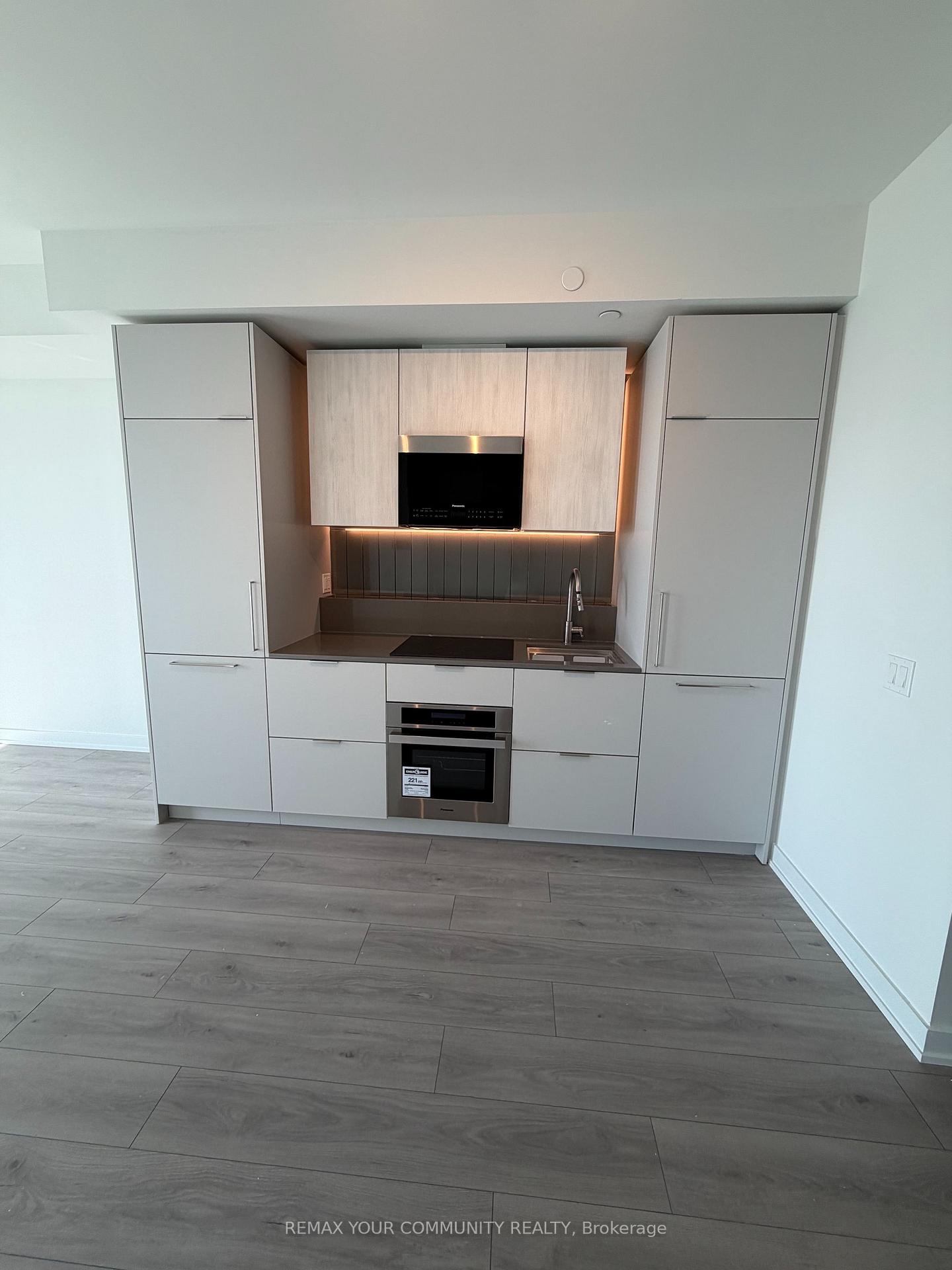 Photo 13 of Unit 2901, 1 Fairview Road E, Mississauga, Mississauga Valleys — HOMEH