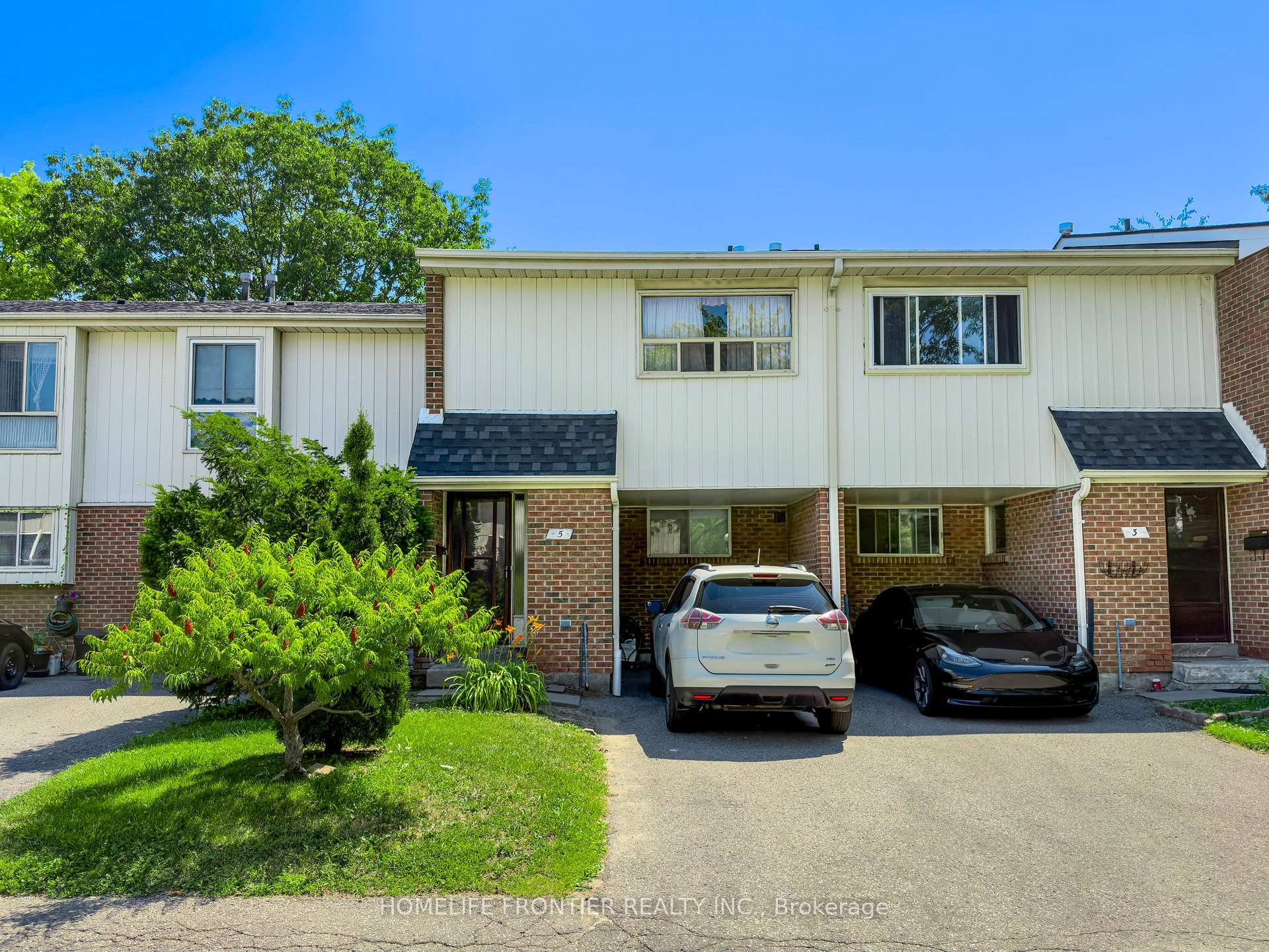 Photo 1 of Unit 5, 2451 Bridletowne Circle, Scarborough, L'Amoreaux — HOMEH