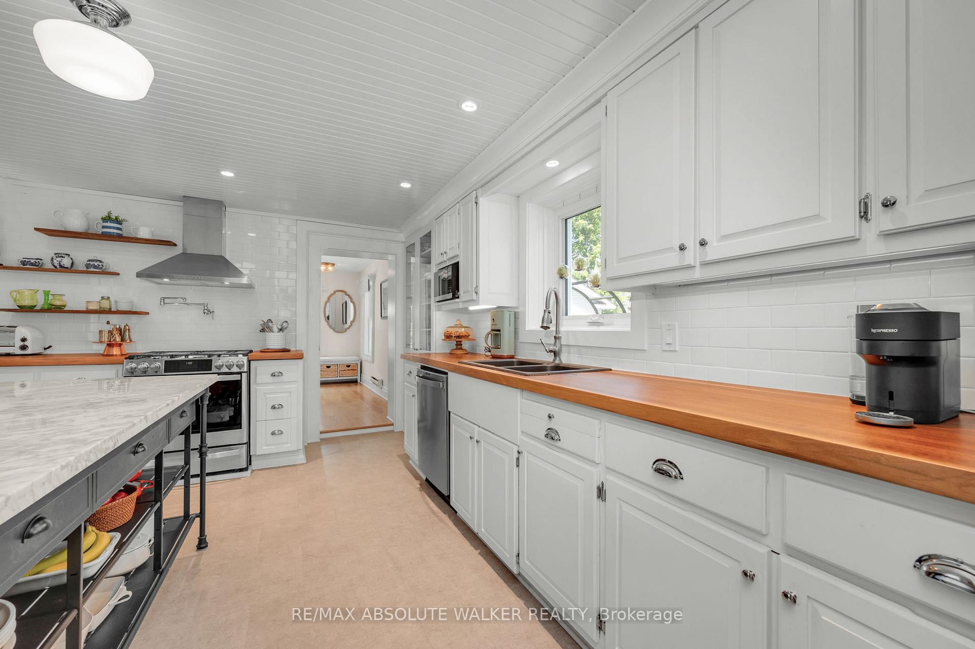 Photo 12 of 652 Henry Street W, Prescott, Prescott — HOMEH