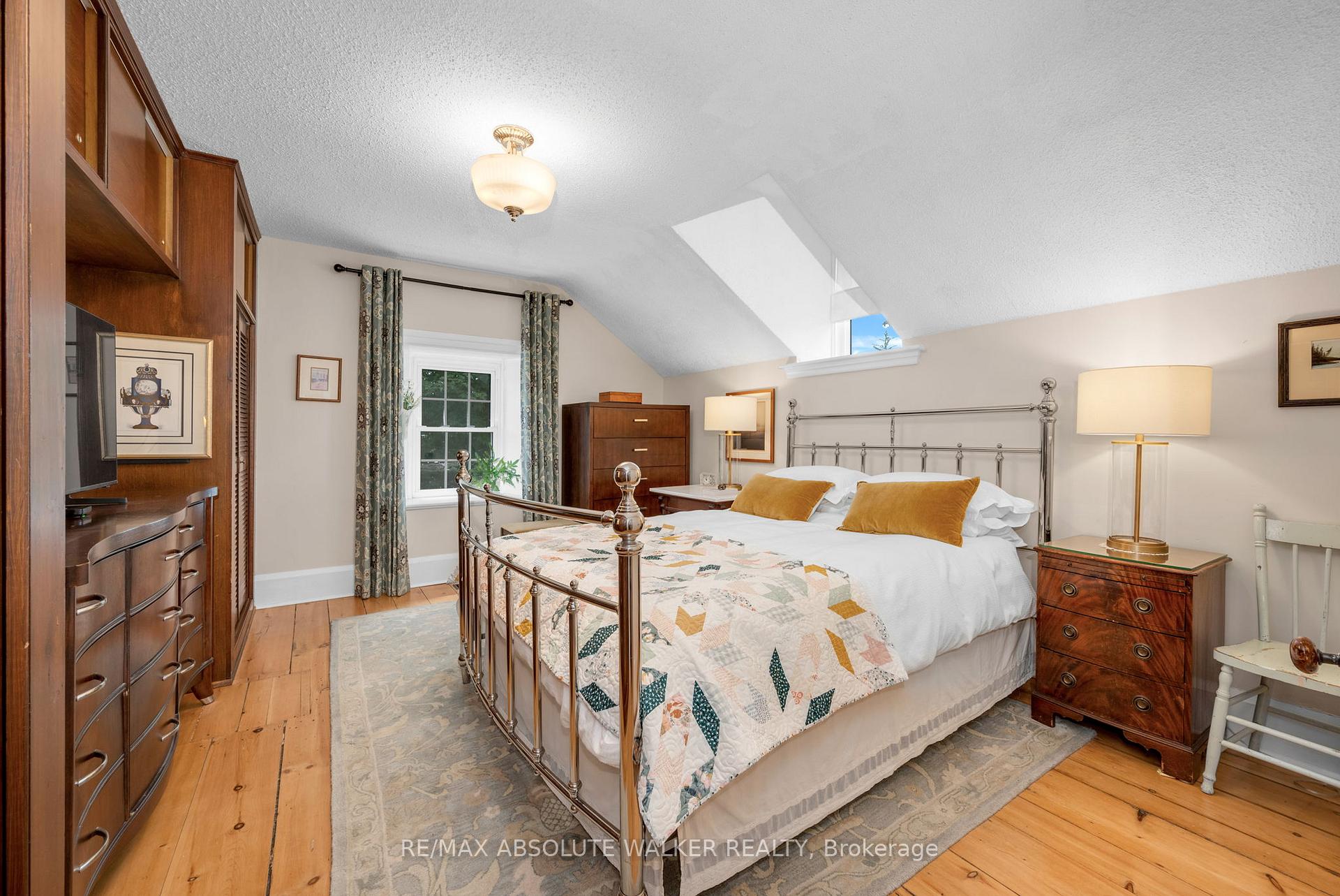 Photo 20 of 652 Henry Street W, Prescott, Prescott — HOMEH