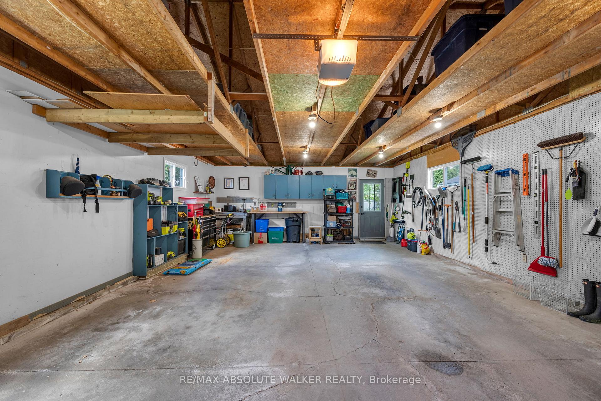 Photo 33 of 652 Henry Street W, Prescott, Prescott — HOMEH