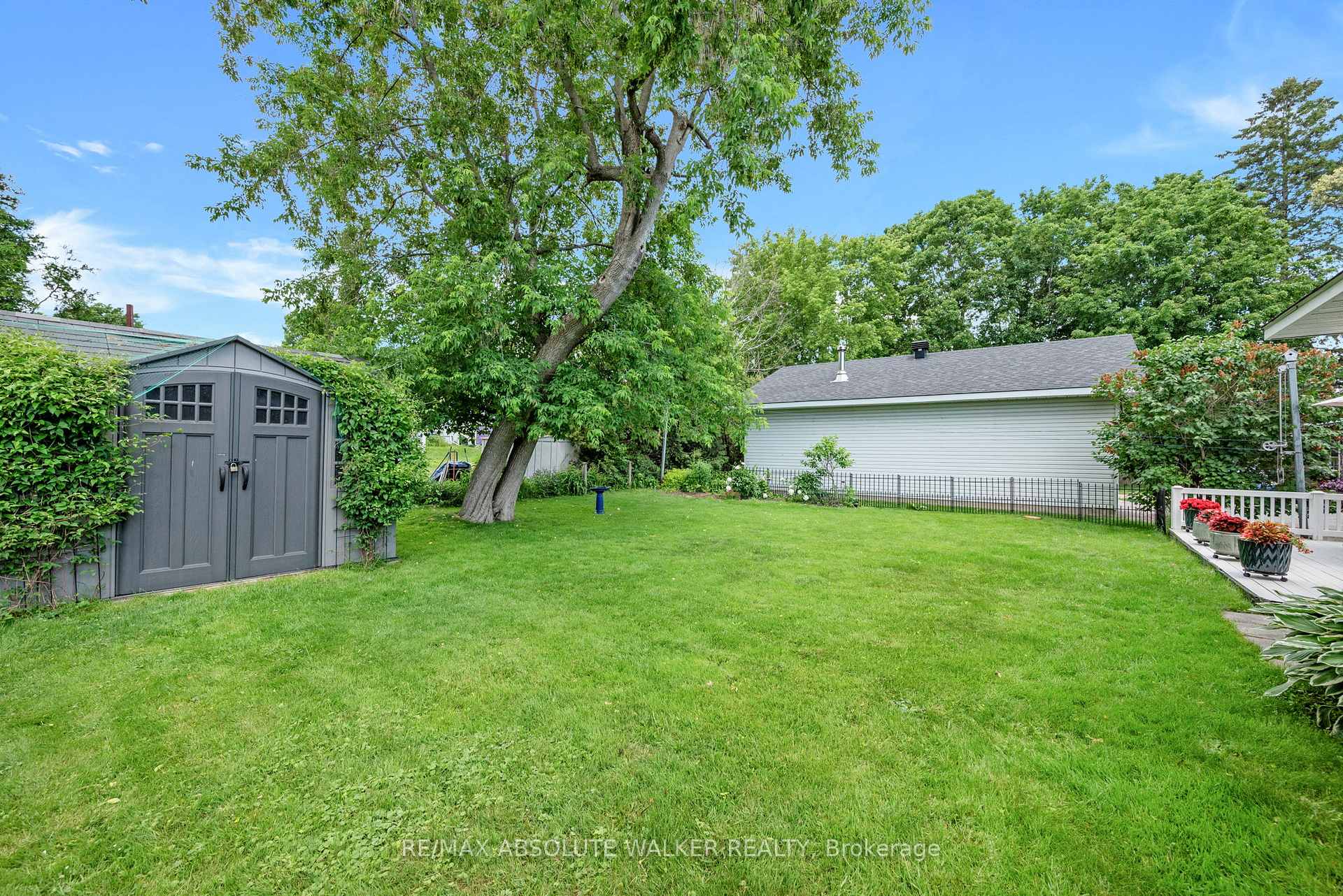 Photo 38 of 652 Henry Street W, Prescott, Prescott — HOMEH